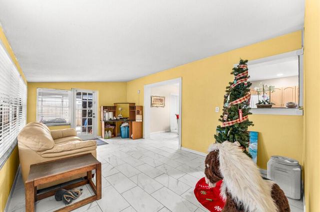 305 Henthorne Drive, Palm Springs, FL 33461