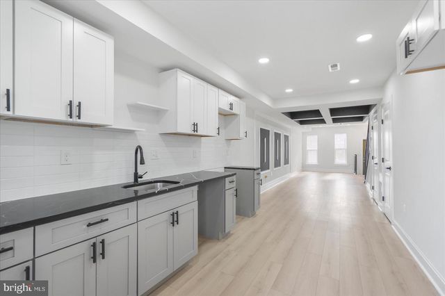 2424 E BIDDLE ST, Baltimore, MD 21213