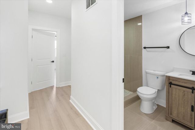 2424 E BIDDLE ST, Baltimore, MD 21213