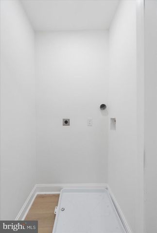 2424 E BIDDLE ST, Baltimore, MD 21213