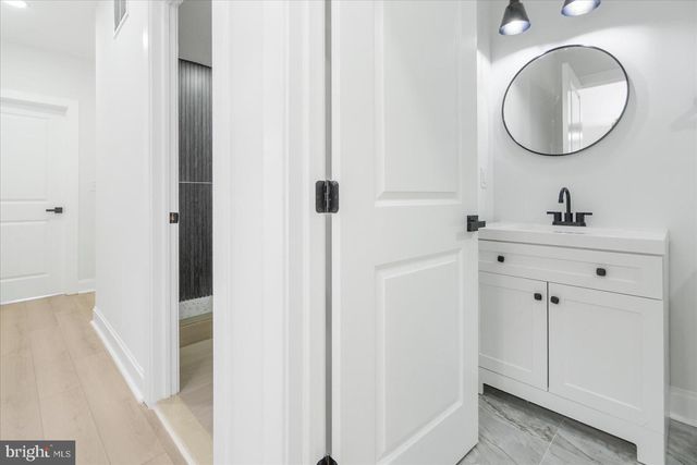 2424 E BIDDLE ST, Baltimore, MD 21213