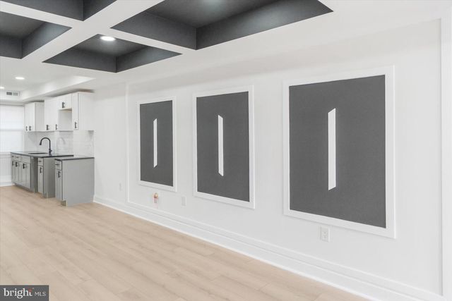 2424 E BIDDLE ST, Baltimore, MD 21213