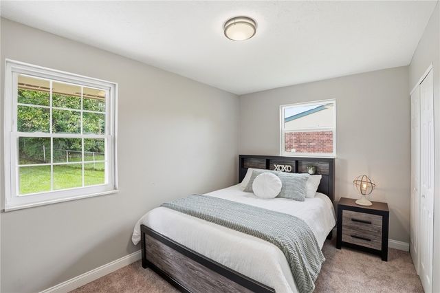 38 Grantwood Drive, West Carrollton, OH 45449