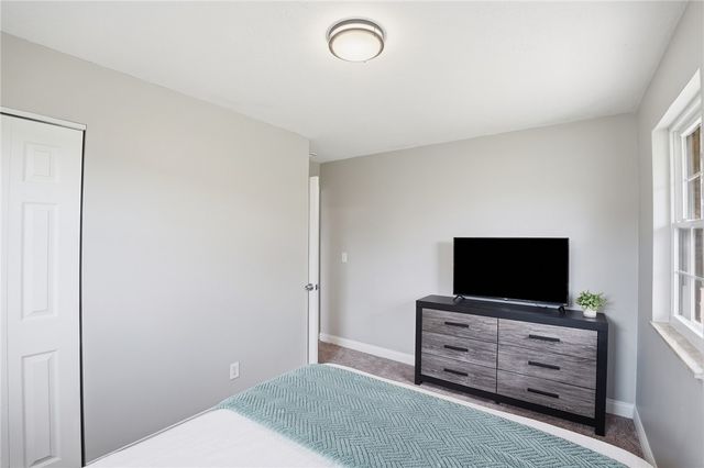 38 Grantwood Drive, West Carrollton, OH 45449