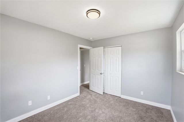 38 Grantwood Drive, West Carrollton, OH 45449