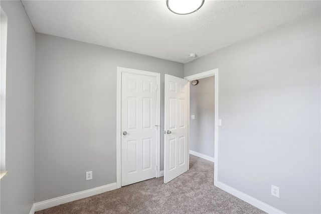 38 Grantwood Drive, West Carrollton, OH 45449