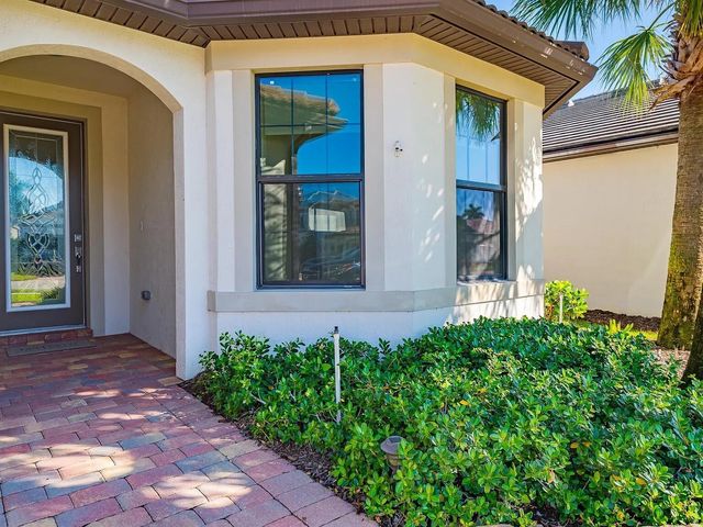 8196 Hanoverian Drive, Lake Worth, FL 33467