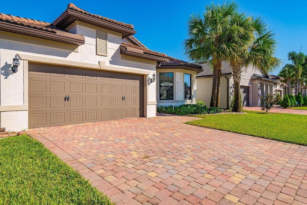 8196 Hanoverian Drive, Lake Worth, FL 33467