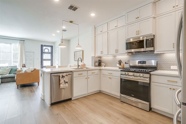 7705 Reis Lane, North Richland Hills, TX 76182