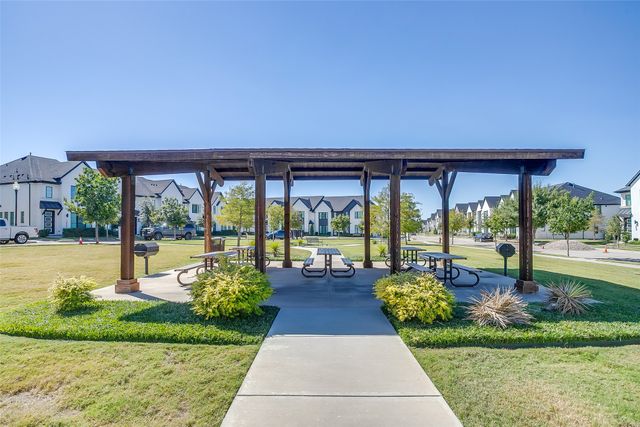 7705 Reis Lane, North Richland Hills, TX 76182