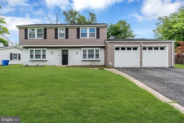 18 HARRINGTON CIR, Willingboro, NJ 08046