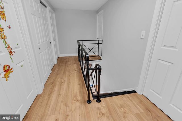 18 HARRINGTON CIR, Willingboro, NJ 08046