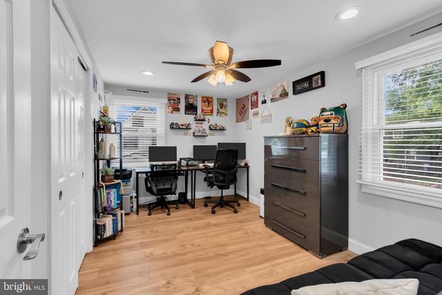 18 HARRINGTON CIR, Willingboro, NJ 08046