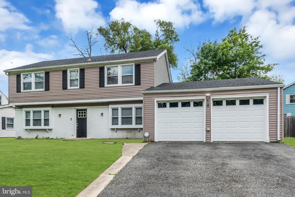 18 HARRINGTON CIR, Willingboro, NJ 08046
