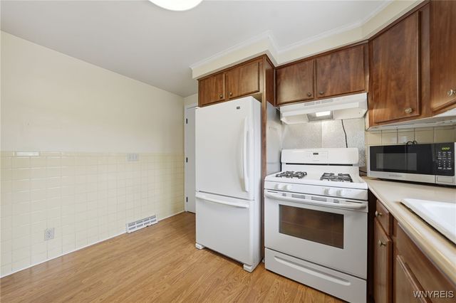 62 Benson Drive, Lancaster, NY 14086