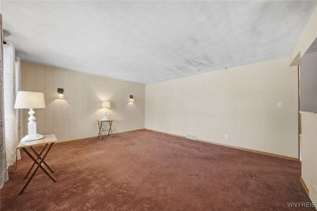 62 Benson Drive, Lancaster, NY 14086