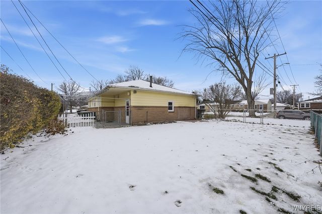 62 Benson Drive, Lancaster, NY 14086