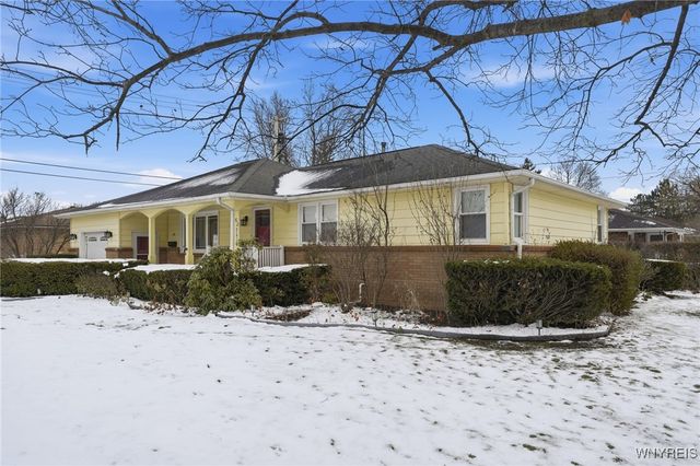 62 Benson Drive, Lancaster, NY 14086