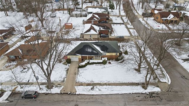 62 Benson Drive, Lancaster, NY 14086