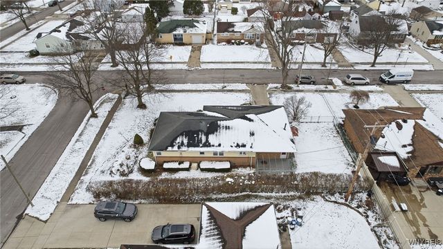 62 Benson Drive, Lancaster, NY 14086