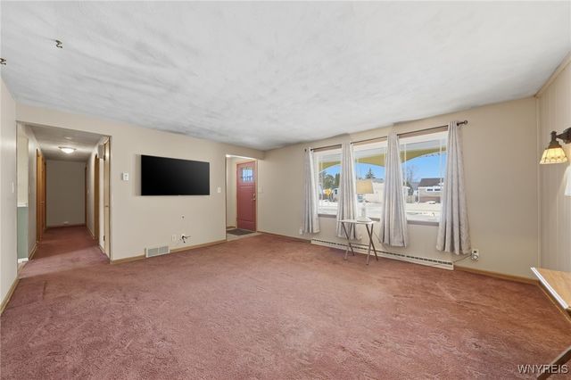 62 Benson Drive, Lancaster, NY 14086