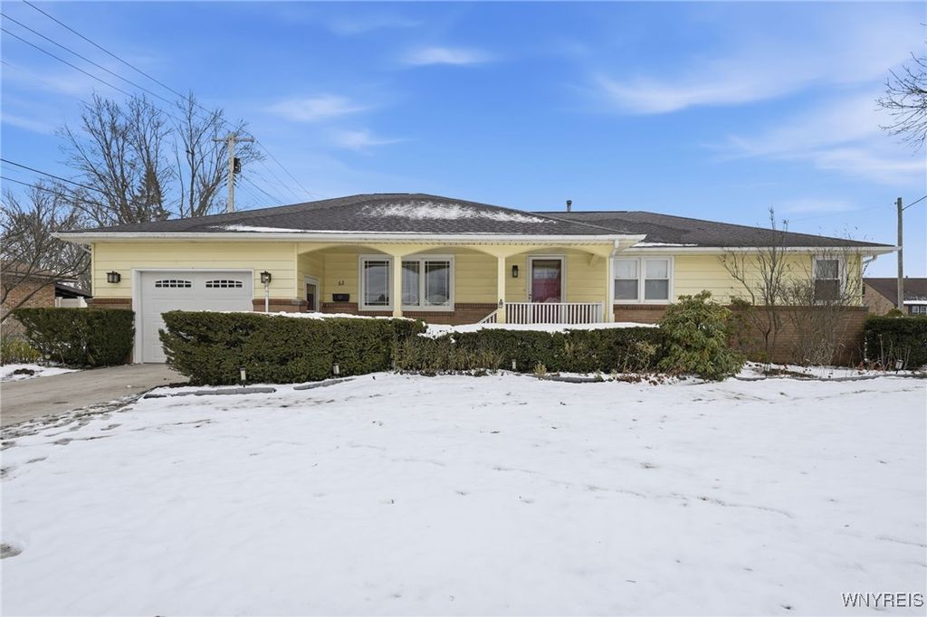 62 Benson Drive, Lancaster, NY 14086