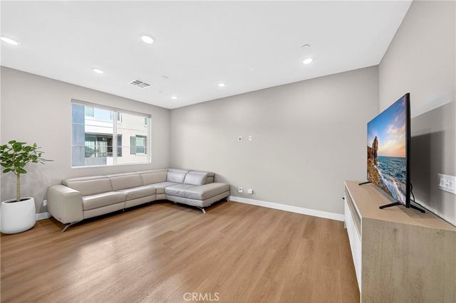 285 Vista Dr 62, La Habra, CA 90631