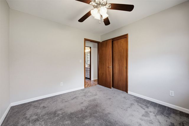 1631 27th Street NW, Cedar Rapids, IA 52405
