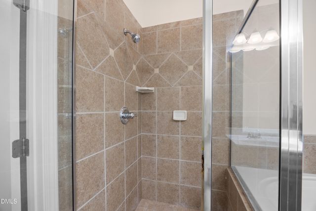 842 Queen City Crescent, Apex, NC 27523