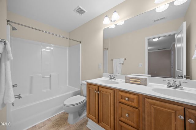 842 Queen City Crescent, Apex, NC 27523