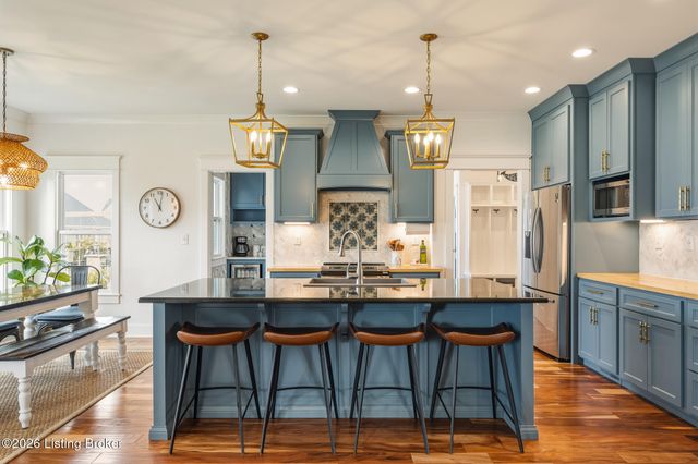 6370 Clore Ln, Crestwood, KY 40014