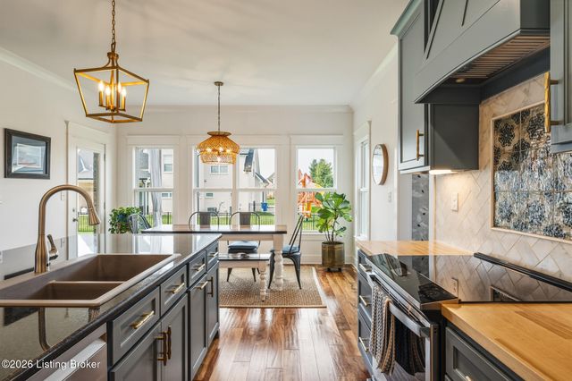 6370 Clore Ln, Crestwood, KY 40014