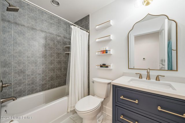 6370 Clore Ln, Crestwood, KY 40014