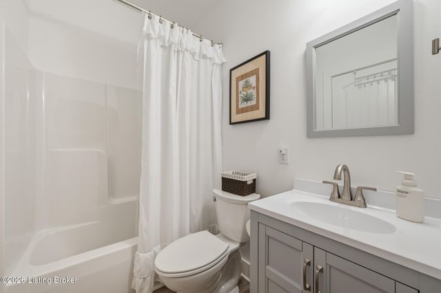 6370 Clore Ln, Crestwood, KY 40014