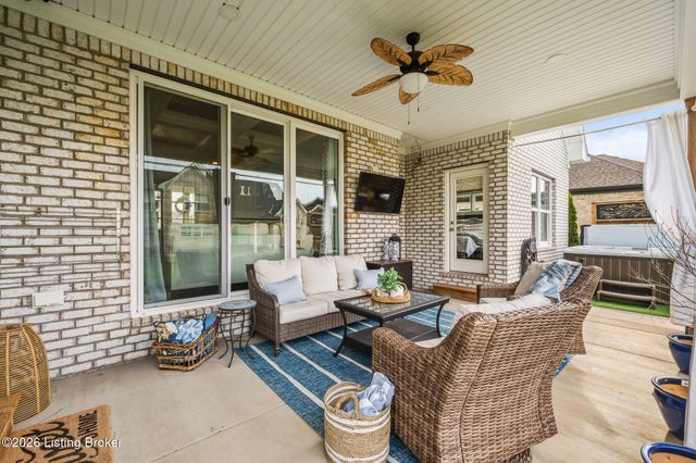 6370 Clore Ln, Crestwood, KY 40014