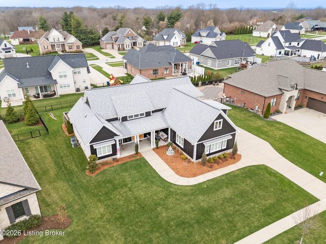 6370 Clore Ln, Crestwood, KY 40014