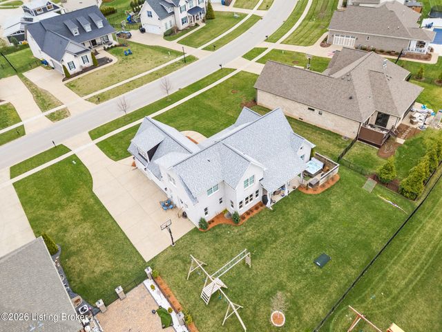 6370 Clore Ln, Crestwood, KY 40014