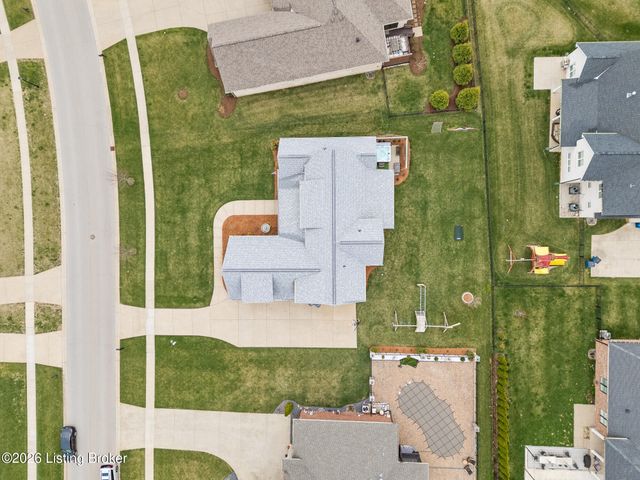 6370 Clore Ln, Crestwood, KY 40014