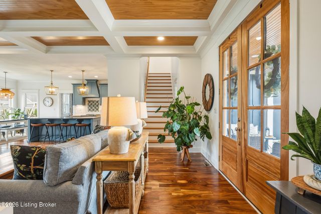 6370 Clore Ln, Crestwood, KY 40014