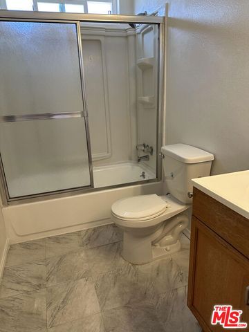 957 S St Andrews Place, Los Angeles, CA 90019