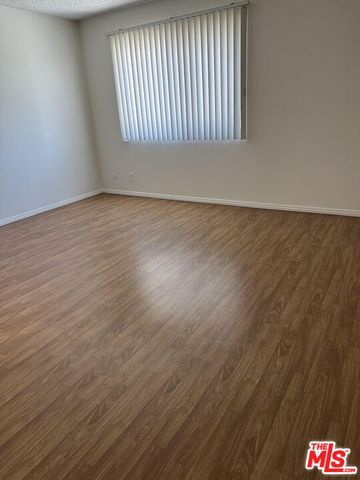 957 S St Andrews Place, Los Angeles, CA 90019