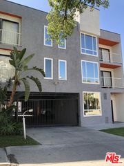957 S St Andrews Place, Los Angeles, CA 90019