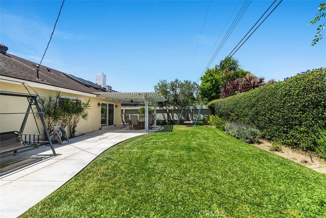 5621 Clark, Huntington Beach, CA 92649