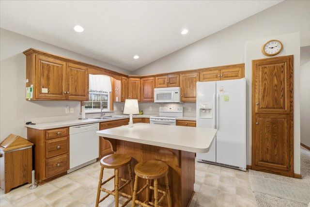 116 Struble Circle, Fredericktown, OH 43019