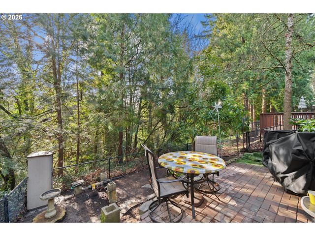 19738 Sw ASHCROFT Ln, Aloha, OR 97003