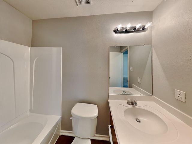 2321 Shady Birch Drive, Conroe, TX 77301