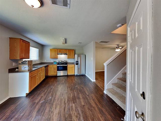 2321 Shady Birch Drive, Conroe, TX 77301