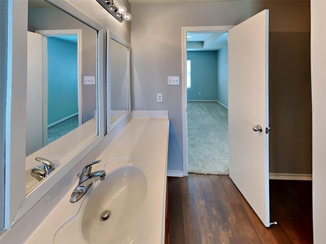 2321 Shady Birch Drive, Conroe, TX 77301