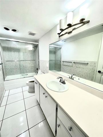 1501 S Ocean Dr 204, Hollywood, FL 33019
