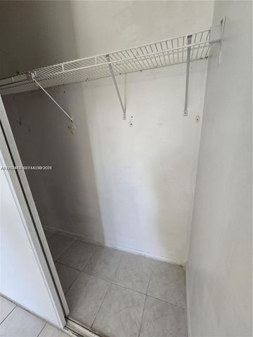 405 S Pine Island Road 202D, Plantation, FL 33324
